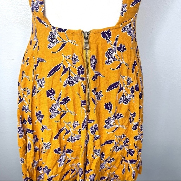 URBAN OUTFITTERS Kimchi Blue Tropi Mock Neck Floral Mini Dress Open Back Medium - Picture 9 of 14